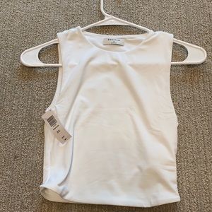 ARITZIA babaton contour white tank